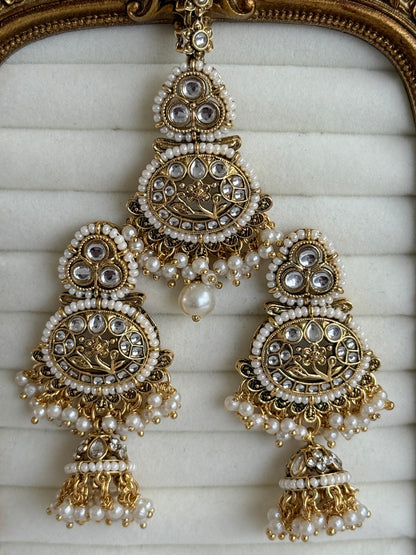 Ayura Designs Krisha Tikka Set with Earrings – Kundan Floral Design & Pearl Jhumkis