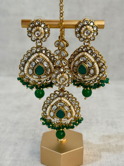Ayura Designs Tehreem Set with Necklace, Earrings & Tikka – Mirror-Cut Stones, Emerald Green Beads & Antique Gold Finish