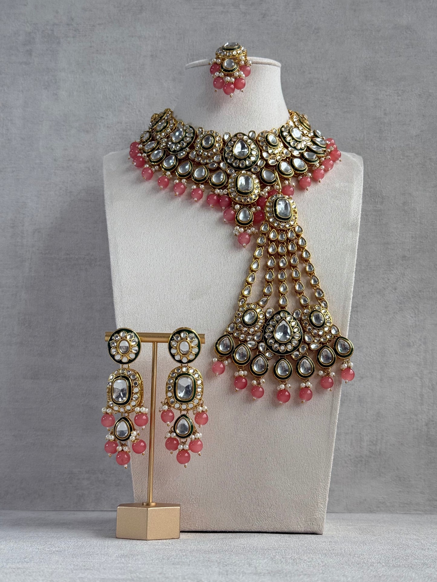 Ayura Designs Jashan Set with Necklace, Earrings, Tikka & Passa – Kundan Detailing, Pearl Drops & Blush Peach Beads