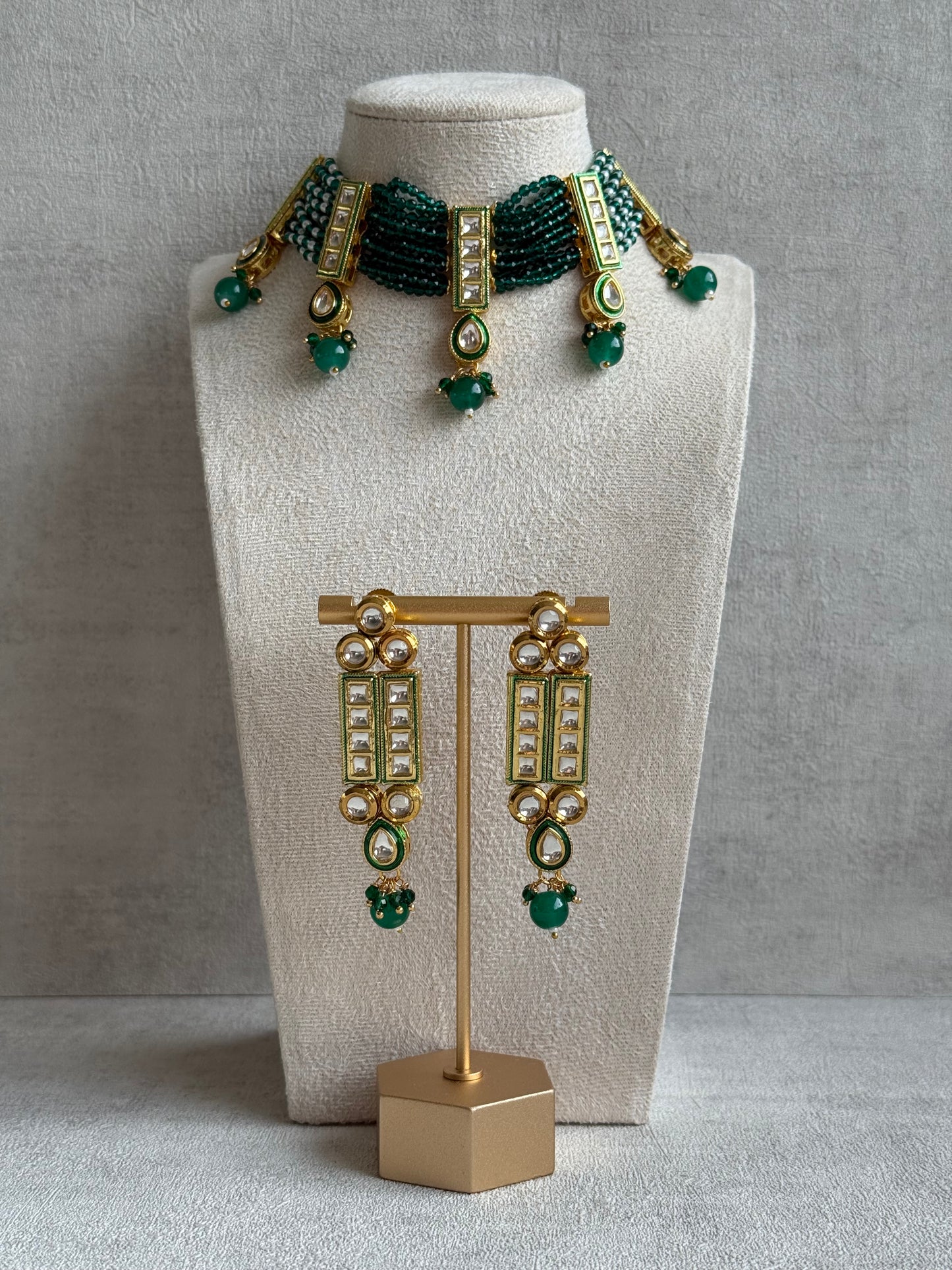 Ayura Designs Taanvi Choker Set – Emerald Green Beaded Choker & Earrings with Kundan Panels, Gold Finish & Drop Detailing