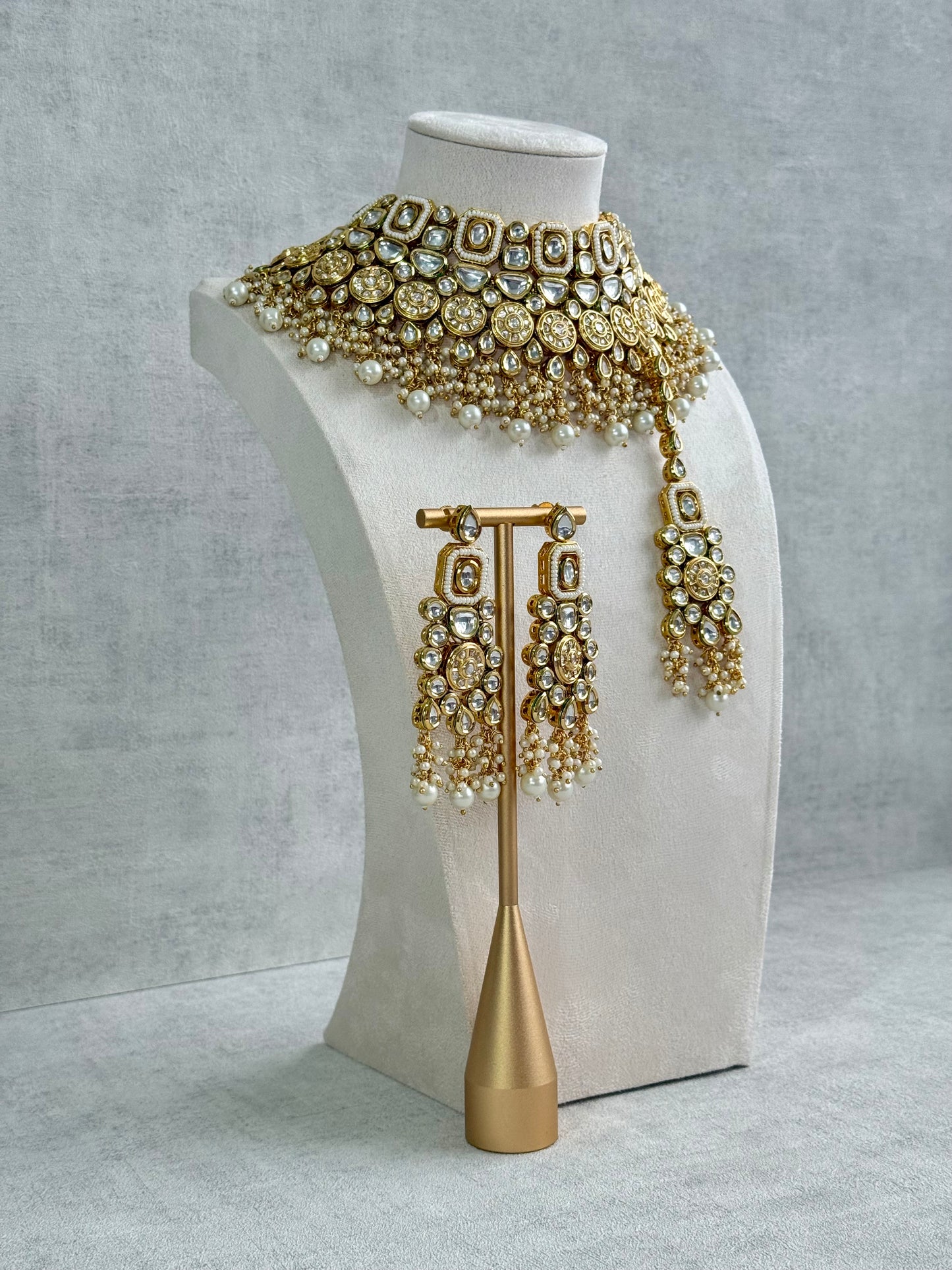 Ayura Designs Suhana Bridal Set with Necklace, Earrings & Tikka – Kundan Stones with Pearl Detailing in Antique Gold Finish