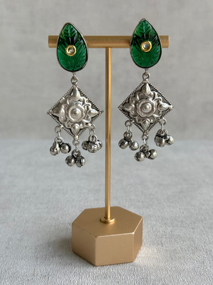 Ayura Designs Jiyana Collar Necklace Set – Emerald Green Carved Teardrop Stones & Oxidised Silver Finish