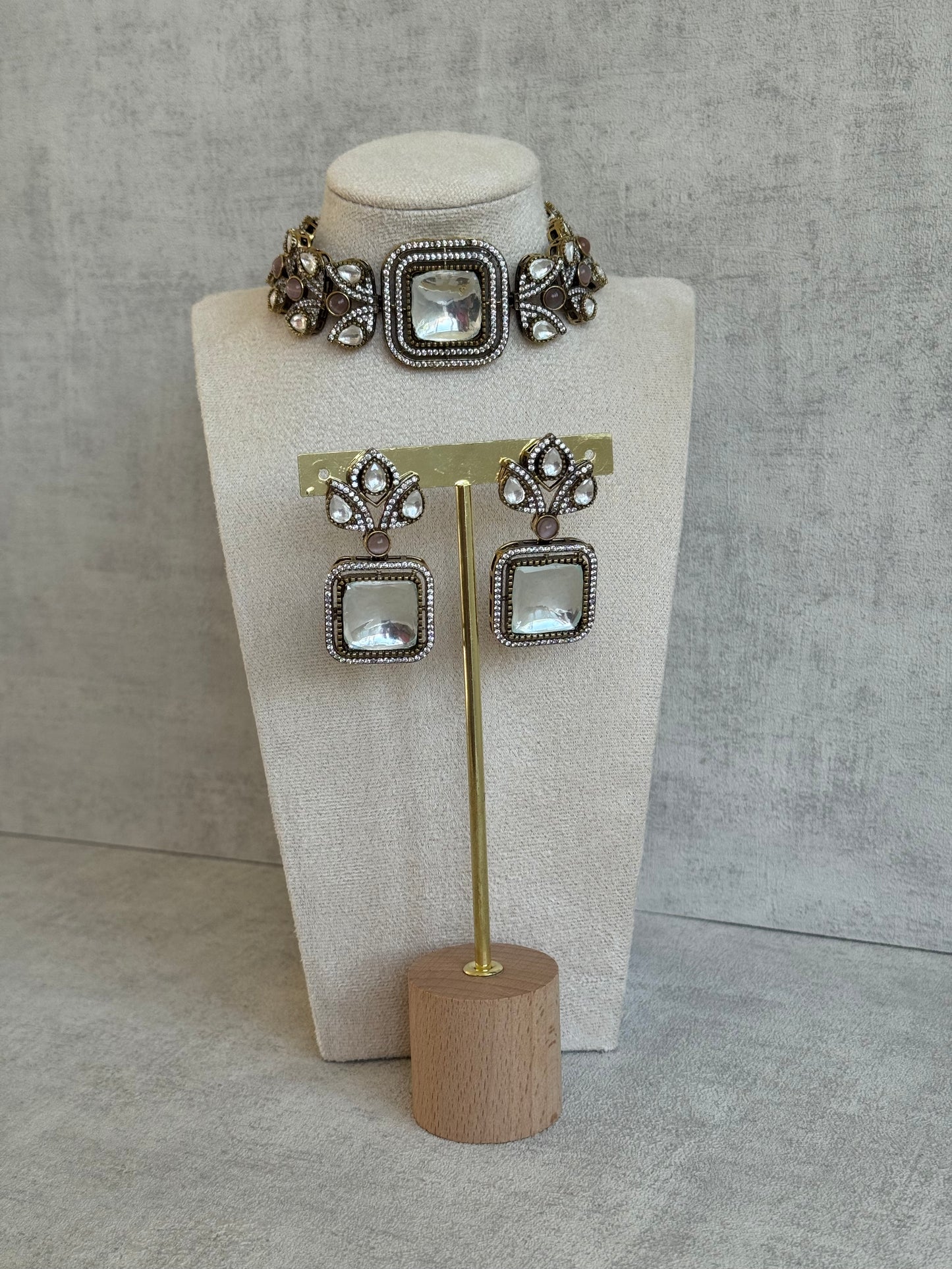 Ayura Designs Freya Choker Set with Earrings – Blush Pink Accents & Moissanite Stones in Antique Gold
