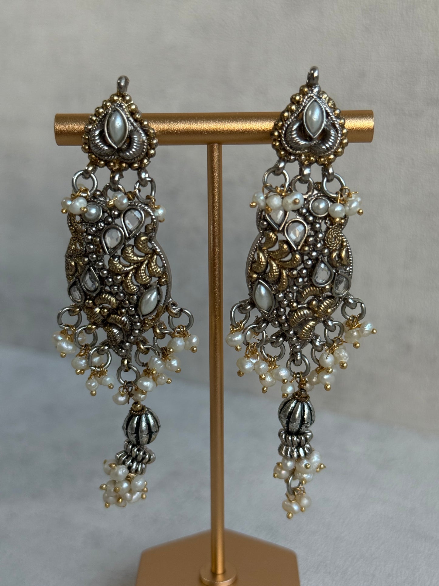 Ayura Designs Sheeba Set with Earrings – Silver & Gold Leaf Pendant, Mirror-Cut Stones & Pearl Detailing