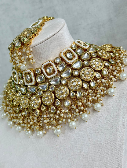 Ayura Designs Suhana Bridal Set with Necklace, Earrings & Tikka – Kundan Stones with Pearl Detailing in Antique Gold Finish