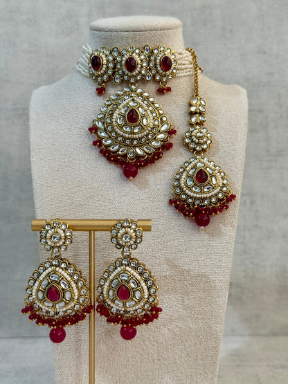 Ayura Designs Tehreem Set with Necklace, Earrings & Tikka – Mirror-Cut Stones, Ruby Red Beads & Antique Gold Finish