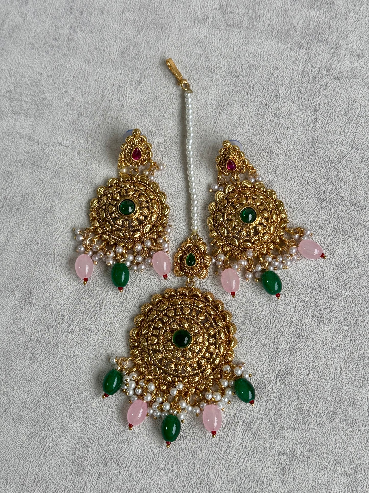 Ayura Designs Zahara Choker Set with Earrings & Tikka – Exquisite Gold Adorned with Pink & Green Gemstones