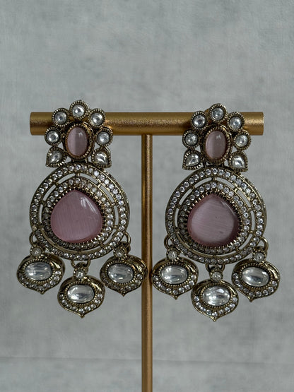 Ayura Designs Rahi Necklace Set with Earrings & Tikka – Blush Pink Stones with Mirror-Cut Detailing & Pearl Strands