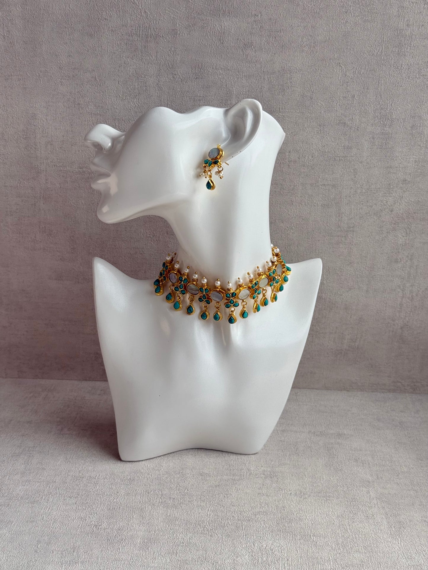 Ayura Designs Rehnuma Kundan Choker Set with Earrings & Turquoise Floral Detailing