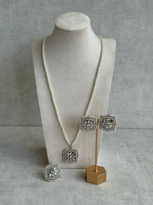 Ayura Designs Roma Pendant Set with Studs & Ring – Silver Beads, Mirror-Cut Polki & Pearl Detailing