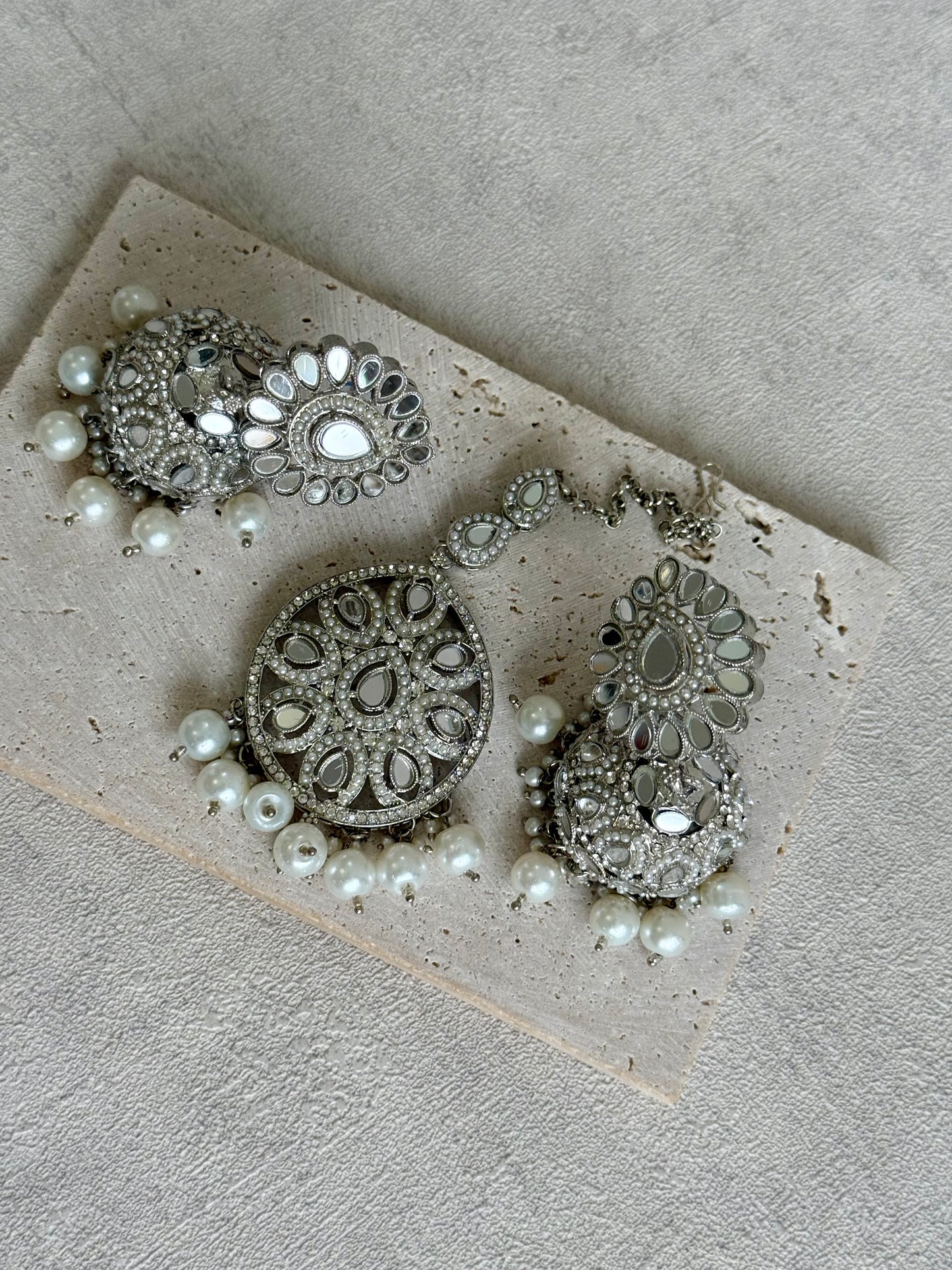 Ayura Designs Meeta Tikka Set with Jhumkis – Silver Mirror-Cut Detailing & Pearl Drops
