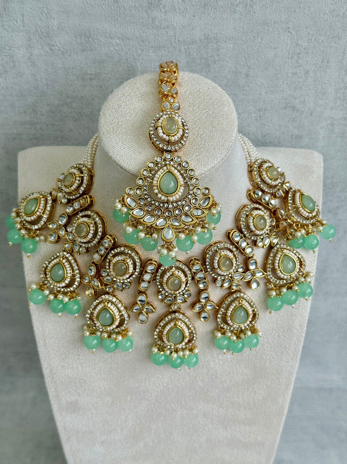 Ayura Designs Janvi Set with Necklace, Earrings & Tikka – Kundan Detailing, Mint Green Beads & Pearls Drops