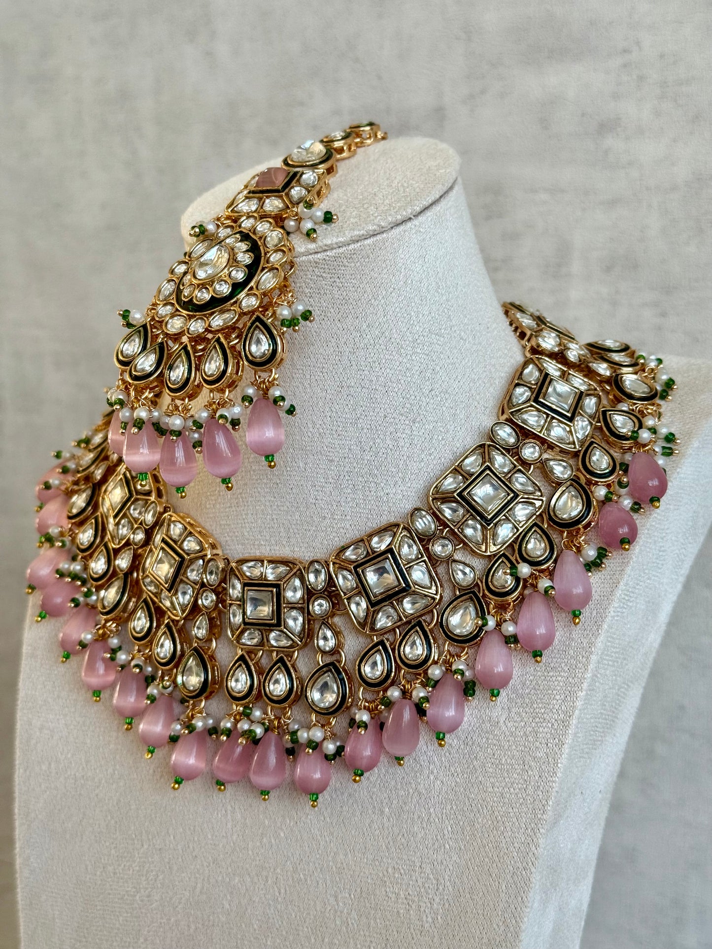 Ayura Designs Ishrat Set with Necklace, Earrings & Tikka – Kundan Detailing, Pearl Drops & Blush Pink Beads