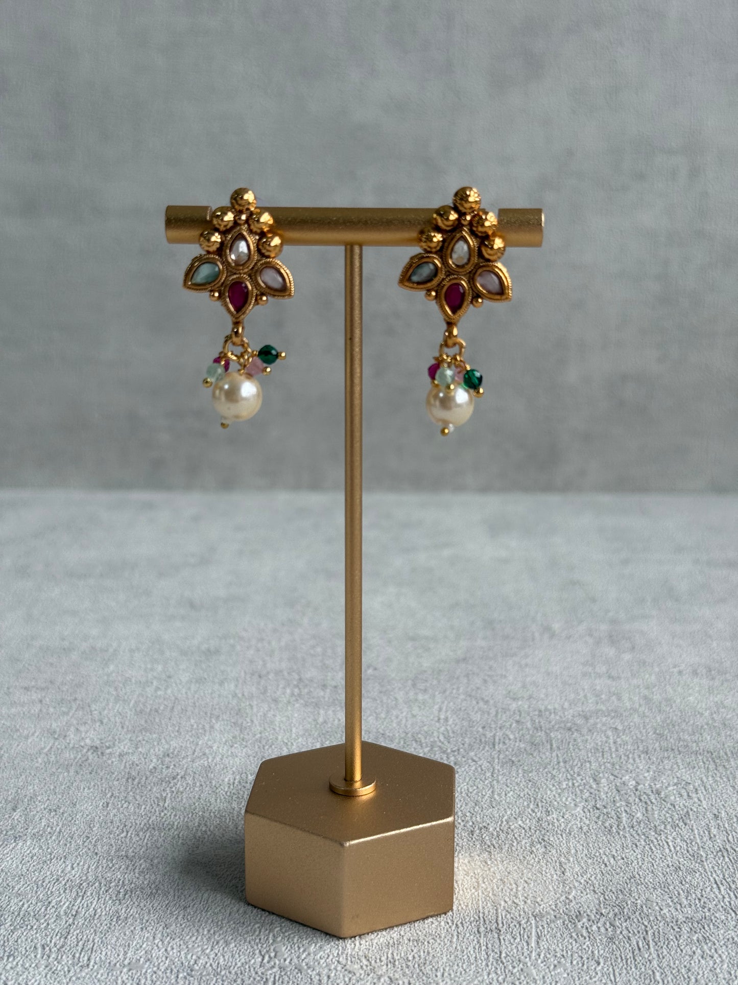 Ayura Designs Oorvi Set – Necklace, Earrings & Tikka with Mirror-Cut Multicolour Stones & Polished Gold Finish