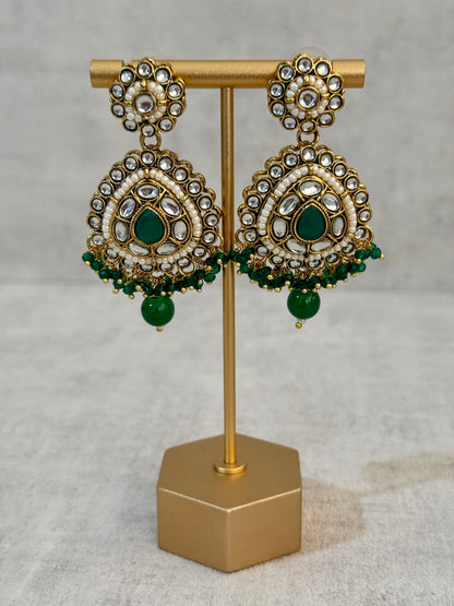 Ayura Designs Tehreem Set with Necklace, Earrings & Tikka – Mirror-Cut Stones, Emerald Green Beads & Antique Gold Finish