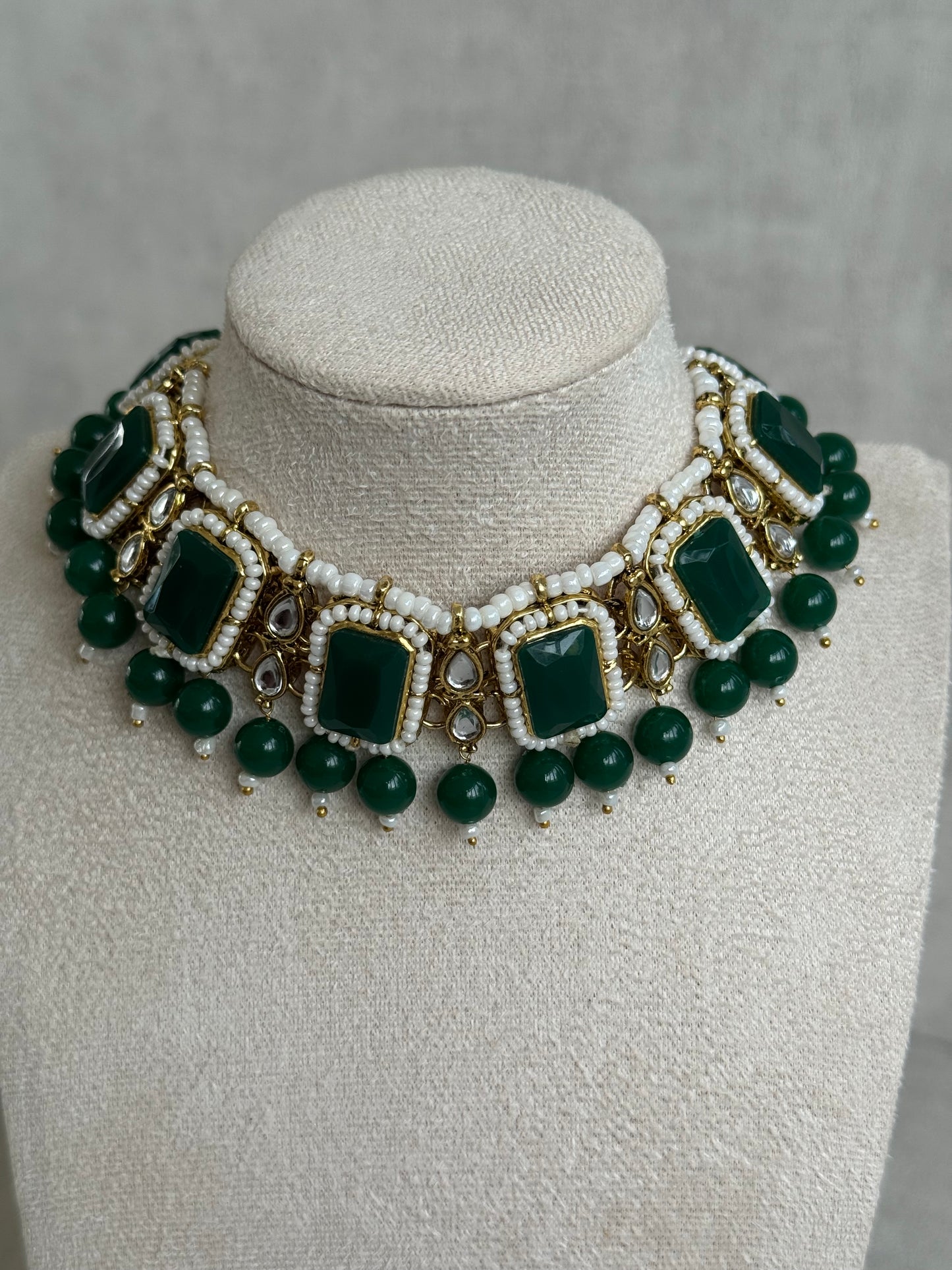 Ayura Designs Samaya Set with Jhumkis & Tikka – Emerald Green Stones, Kundan Detailing & Gold Finish