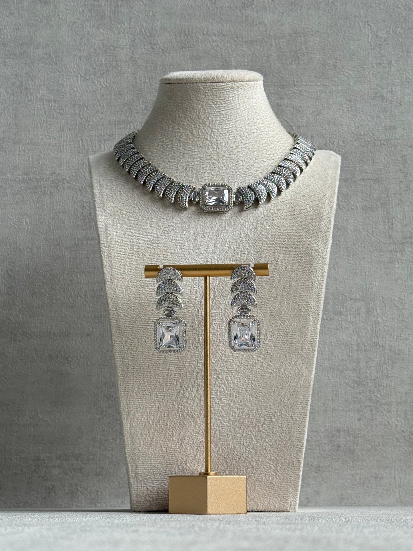 Ayura Designs Arabella Set – Silver Necklace & Earrings with Moissanite Stones