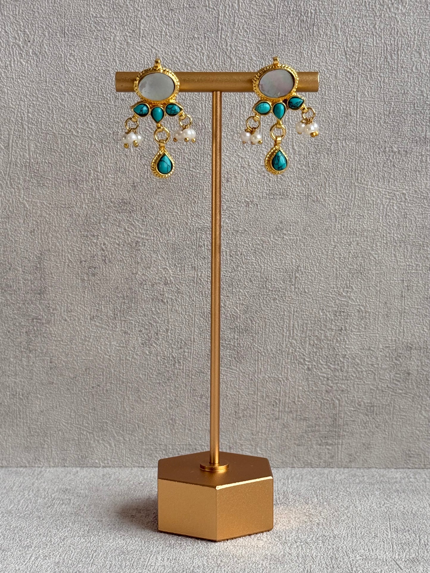 Ayura Designs Rehnuma Kundan Choker Set with Earrings & Turquoise Floral Detailing