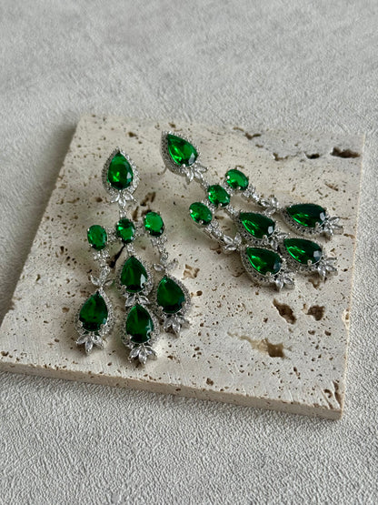 Ayura Designs Zarmina Necklace Set with Earrings – Emerald Green Teardrop Stones, Diamond-Cut Crystals & Rhodium Finish