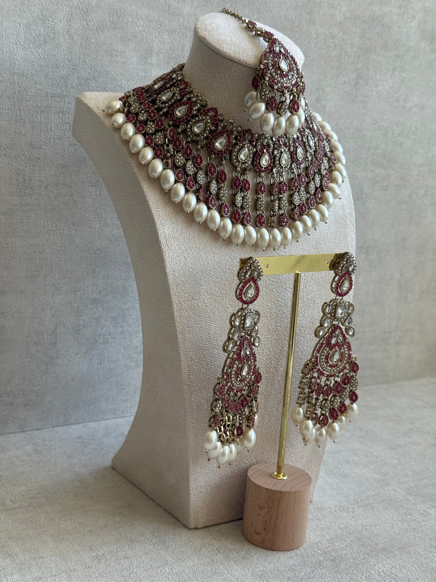 Ayura Designs Riwaayat Set with Necklace, Earrings, Tikka & Passa – Fuchsia Stones, Mirror-Cut Detailing & Ivory Pearl Drops