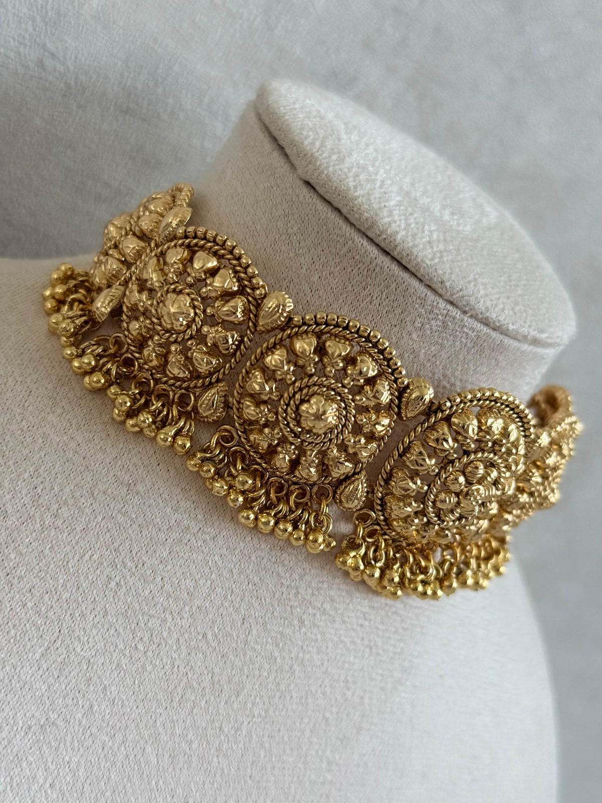 Ayura Designs Nawabi Choker Set with Jhumkis & Tikka – Traditional Gold Tone Bridal Choker with Floral Motifs & Ghungroo Detailing