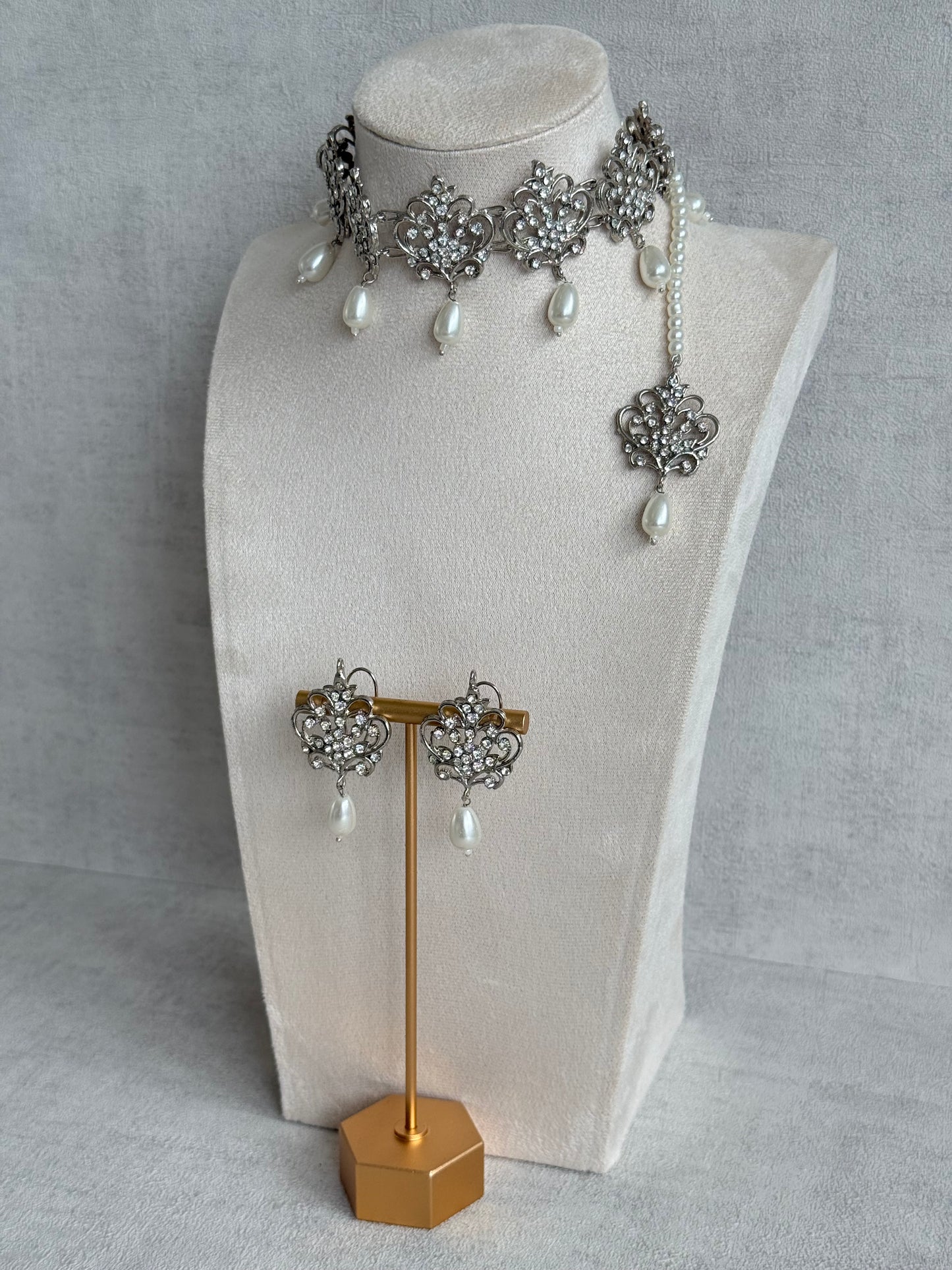 Ayura Designs Alina Choker Set with Earrings & Tikka – Silver Crystal Floral Choker with Pearl Drops