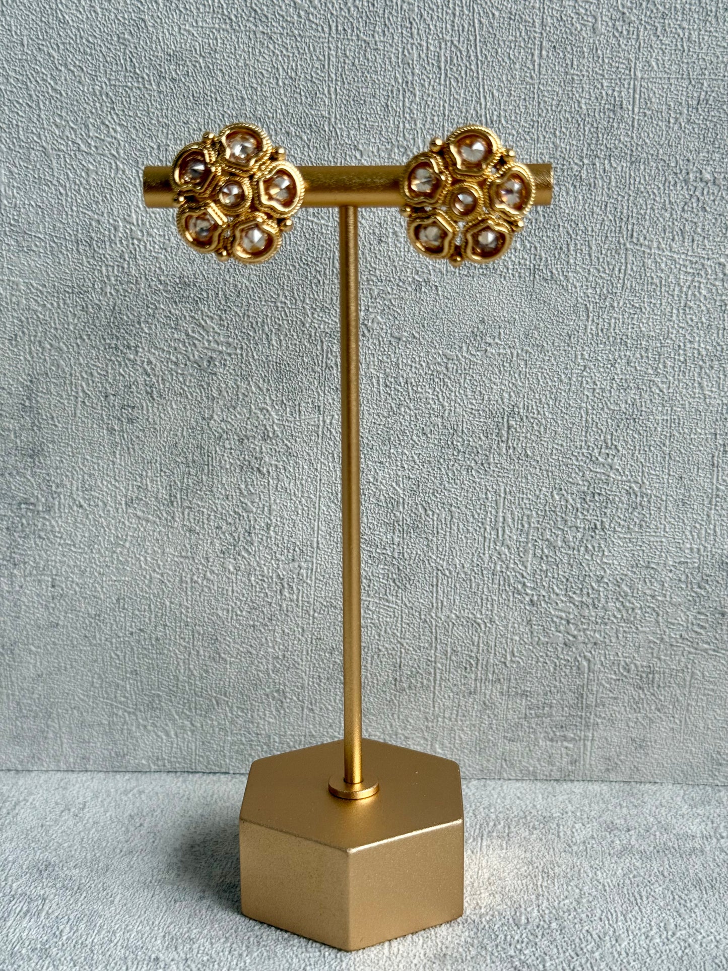 Ayura Designs Amala Set with Necklace, Studs & Tikka – Mirror-Cut Stones in Antique Gold Finish