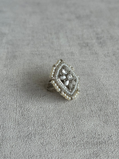 Ayura Designs Roma Pendant Set with Studs & Ring – Silver Beads, Mirror-Cut Polki & Pearl Detailing