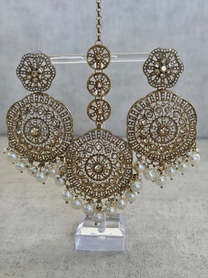 Ayura Designs Eraya Tikka Set – Antique Gold Earrings & Tikka with Pearl Accents