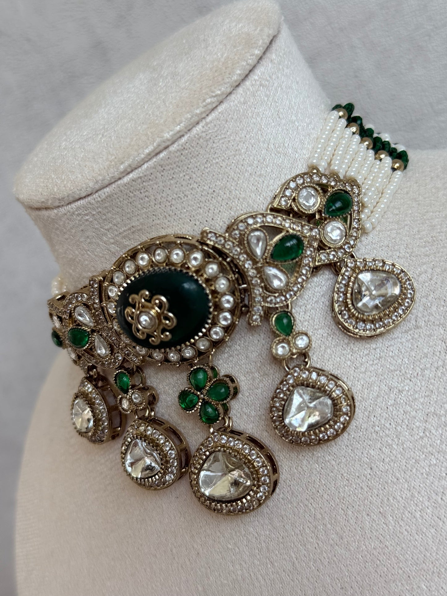 Ayura Designs Myra Choker Set with Earrings & Tikka – Emerald Green Kundan & Pearl Detailing
