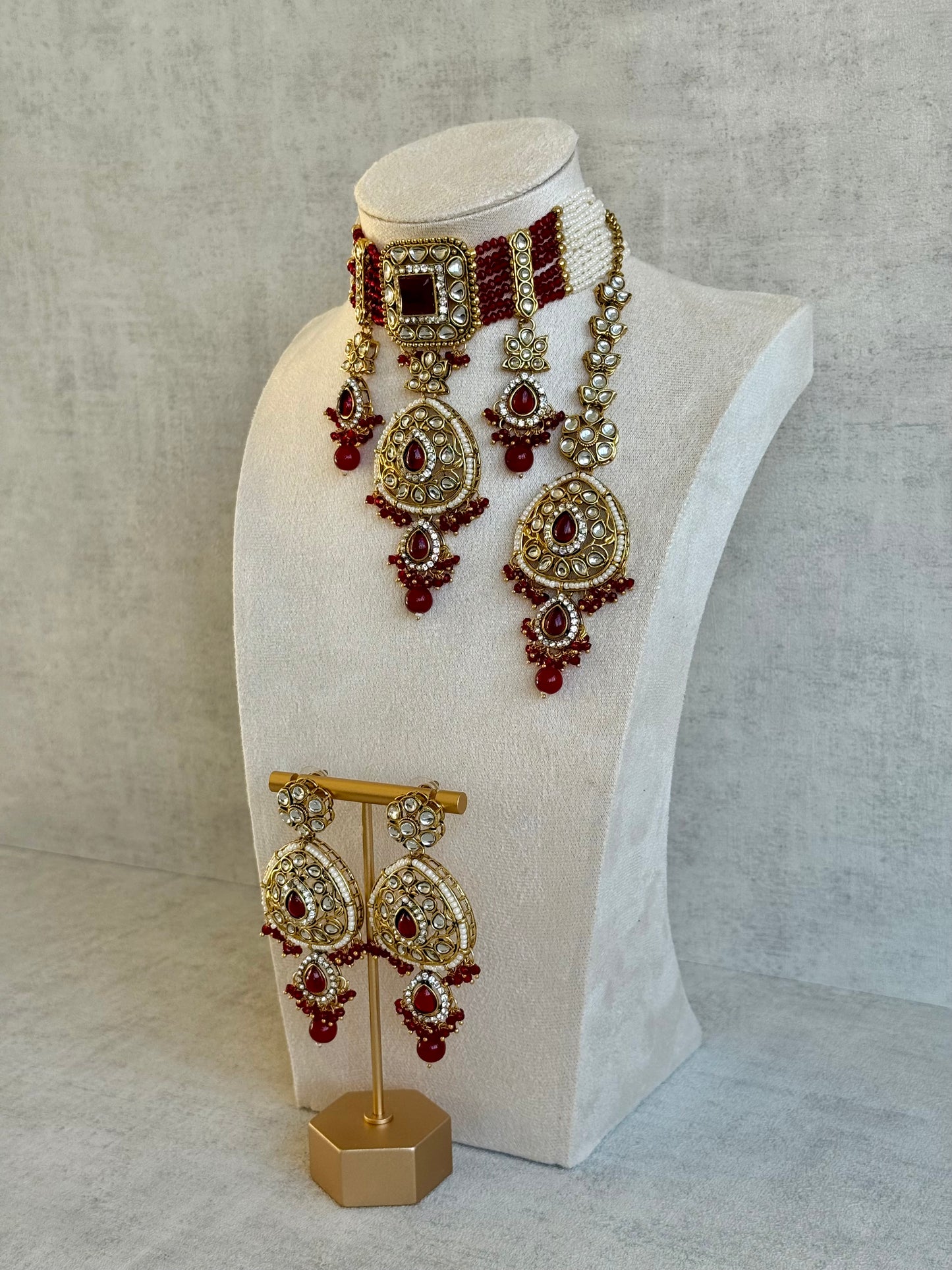 Ayura Designs Zarmeen Choker Set with Earrings & Tikka – Mirror-Cut Stones, Antique Gold Finish and Ruby Red Beads