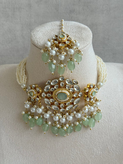 Ayura Designs Tasveer Pachi Kundan Choker Set with Earrings, Tikka & Mint Green Bead Detailing