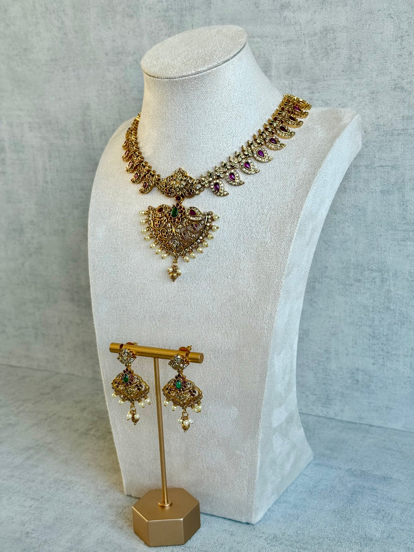 Ayura Designs Joya Set with Necklace, Earrings & Tikka – Kundan Detailing, Pink & Green Stones with Pearl Drops