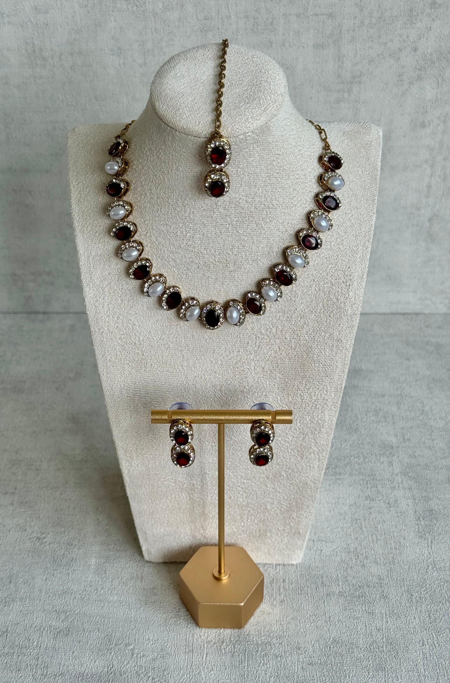 Ayura Designs Eira Set – Necklace, Earrings & Tikka with Ruby Red & Ivory Oval Stones in Antique Gold