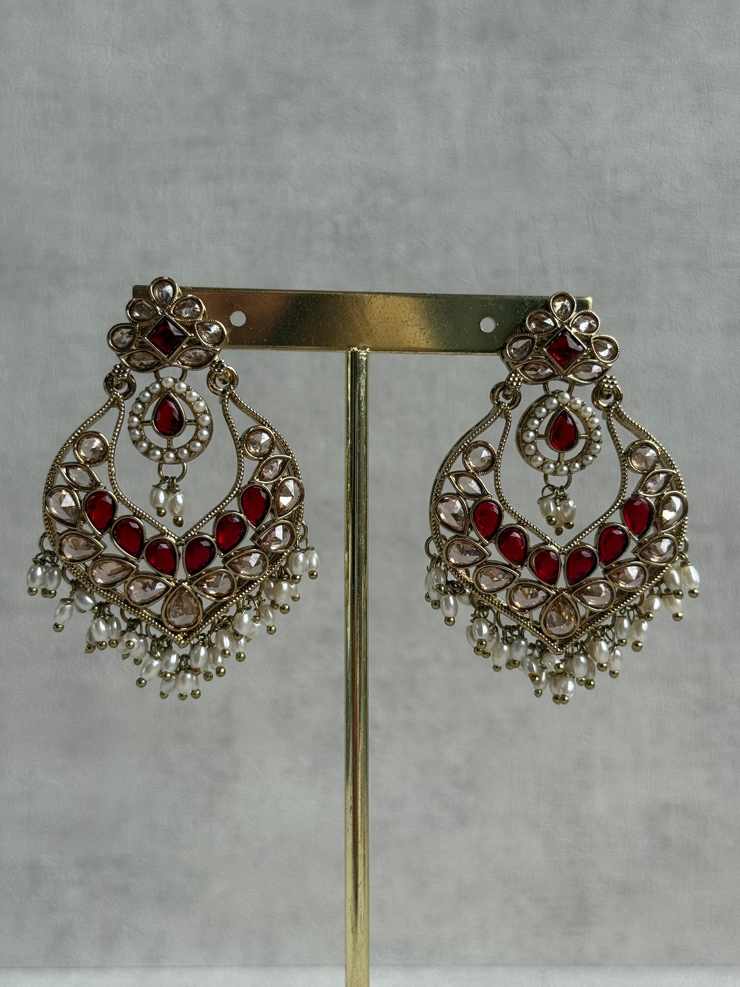 Ayura Designs Damini Tikka Set – Mirror-Cut Kundan Earrings & Tikka with Ruby Red Enamel and Pearl Detailing