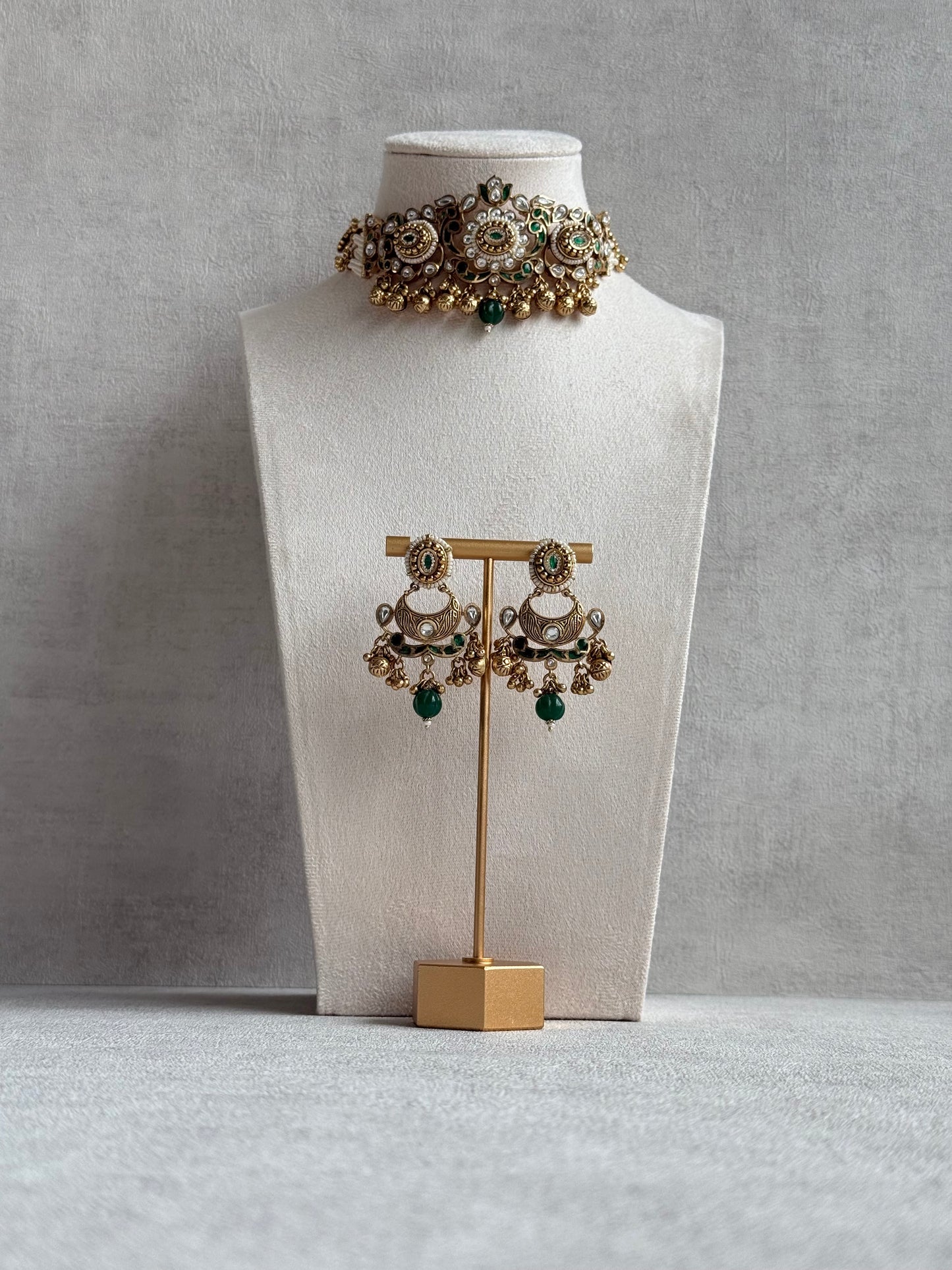 Ayura Designs Sufna Choker Set with Earrings – Emerald Green Stones, Pearl Strands & Kundan Detailing