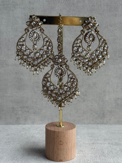 Ayura Designs Damini Tikka Set – Mirror-Cut Crystal Kundan Earrings & Tikka with Pearl Detailing