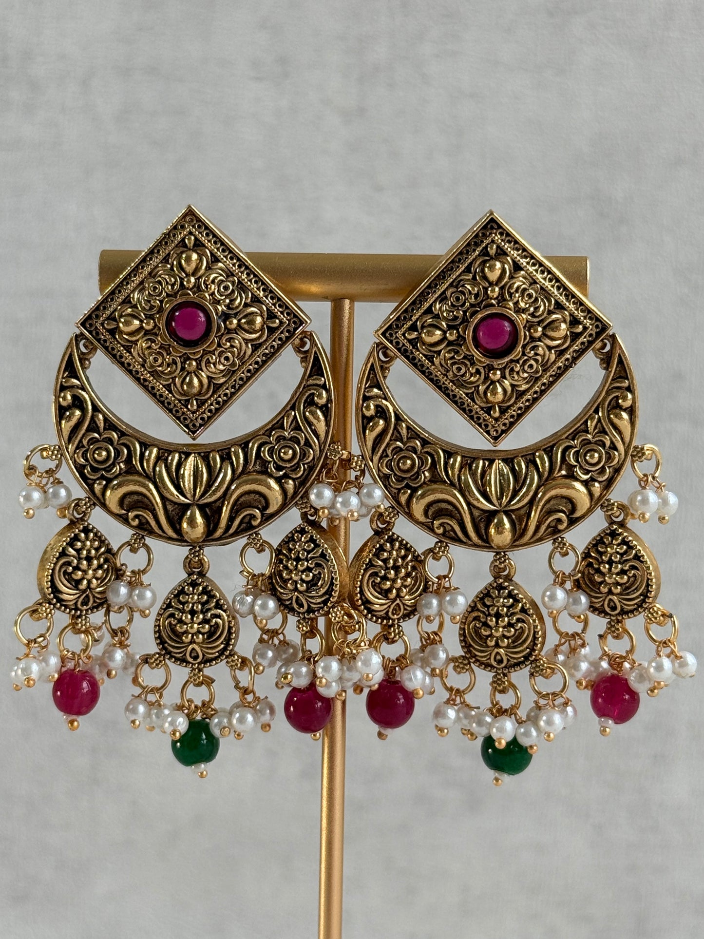 Ayura Designs Samera Choker Set with Earrings & Tikka – Rani Pink & Emerald Green Beads, Pearl Detailing, Green Centre Stone, Floral Motifs & Antique Gold Finish