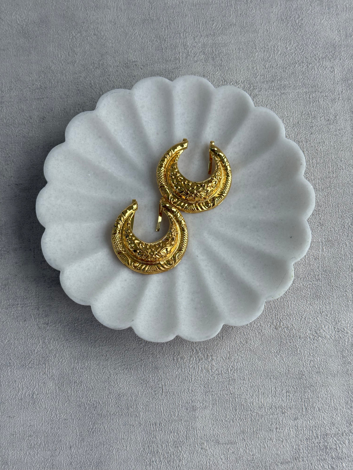 Ayura Designs Reeva Hair Pins – Embossed Crescent Moon Design & Gold Finish