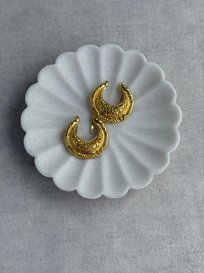 Ayura Designs Reeva Hair Pins – Embossed Crescent Moon Design & Gold Finish