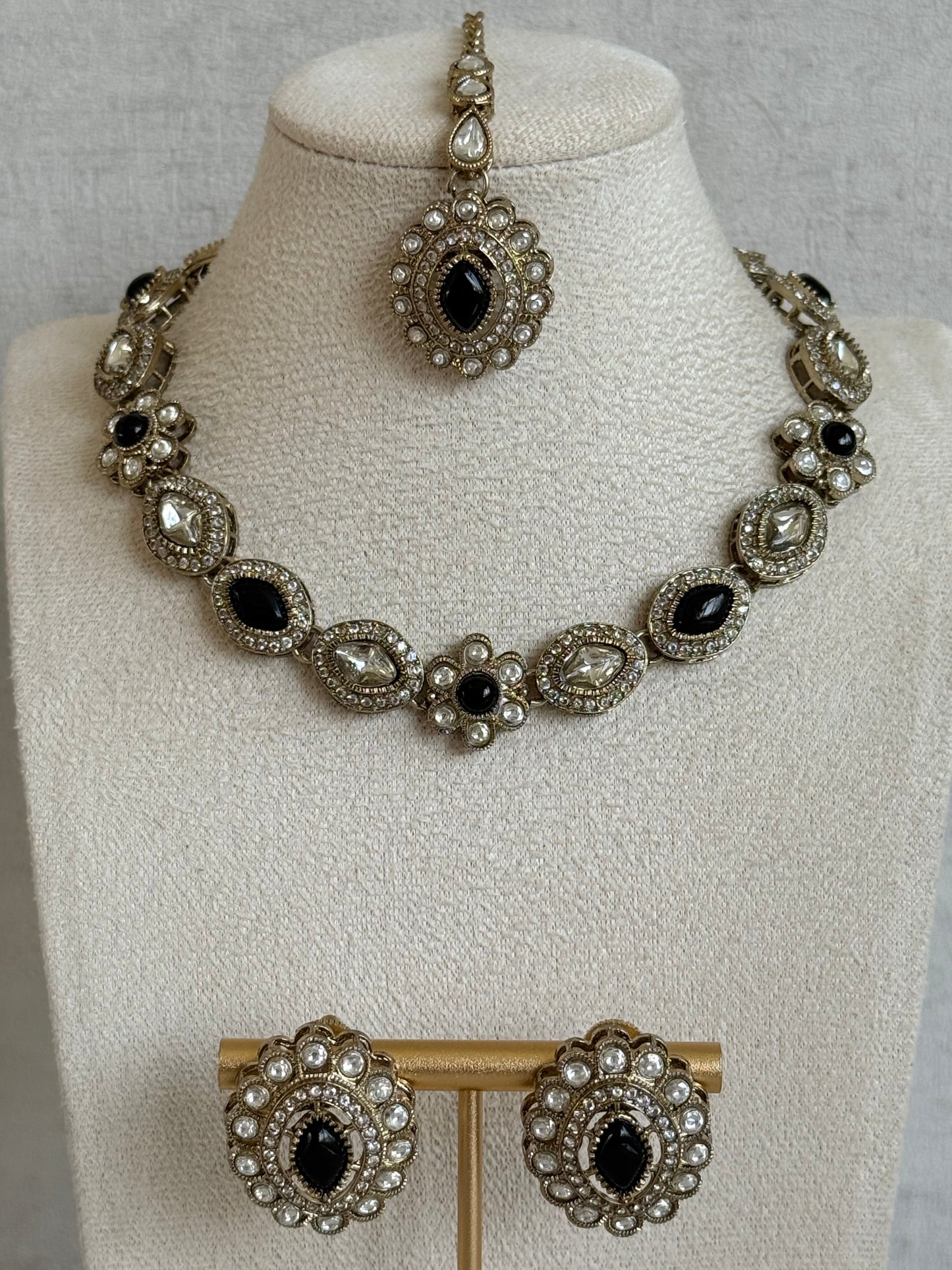 Ayura Designs Ivy Necklace Set with Studs & Tikka – Black Kundan Detailing