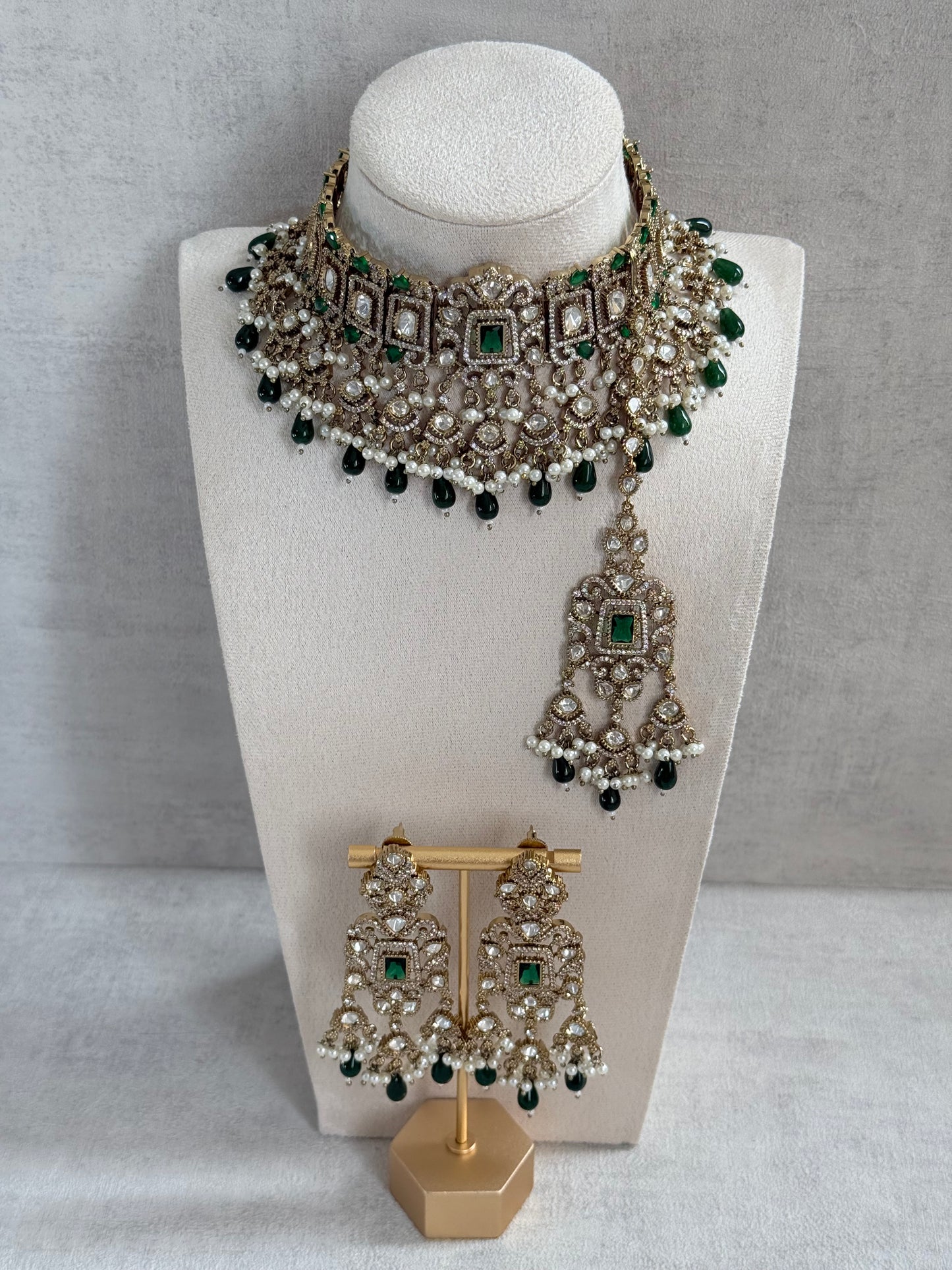 Ayura Designs Aisha Choker Set with Earrings & Tikka – Emerald Green Stones, Polki & Pearl Detailing