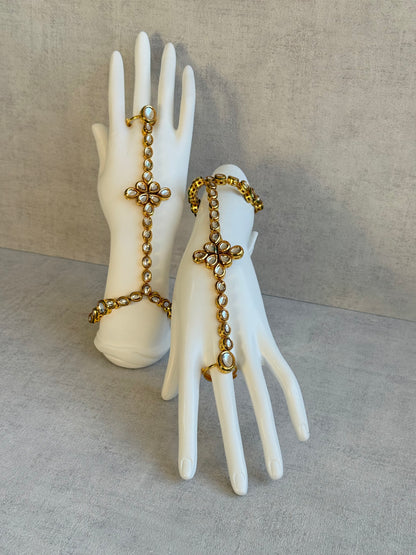 Ayura Designs Raina Haathphool – Kundan Hand Ornament with Floral Motif & Enamel Detailing