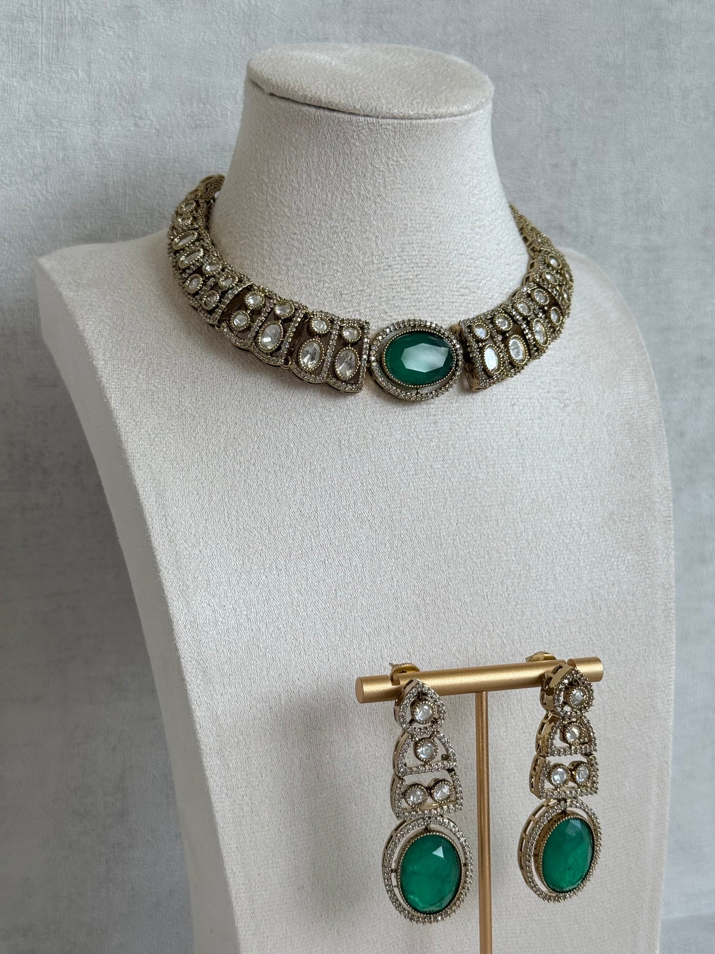 Ayura Designs Sadie Necklace Set with Earrings – Emerald Green Centre Stone, Moissanite Style Stones & Crystal Halo Detailing