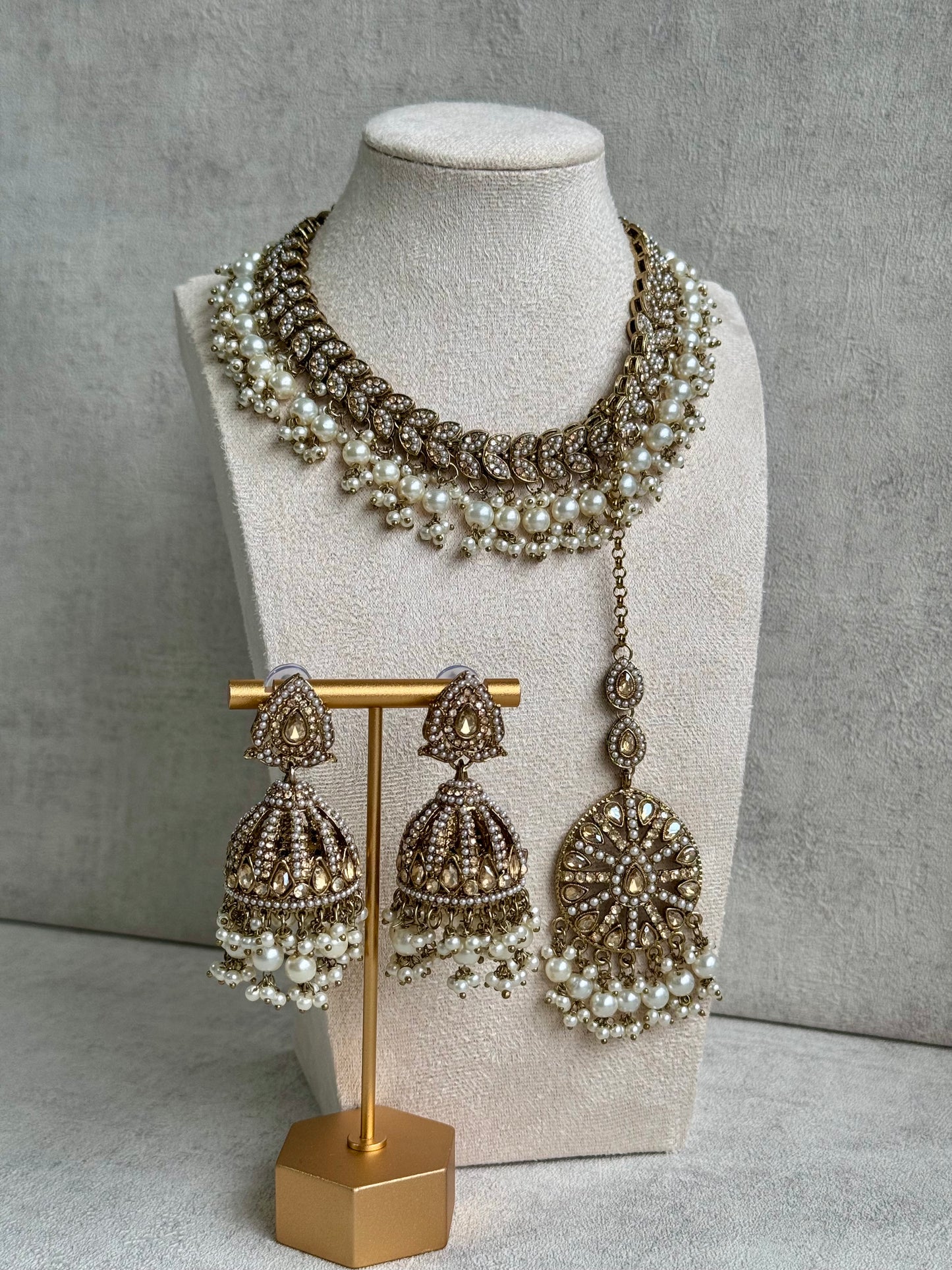 Ayura Designs Zohra Set – Exquisite Gold Ensemble Adorned with Polkis & Pearls | Includes Jhumkis & Tikka