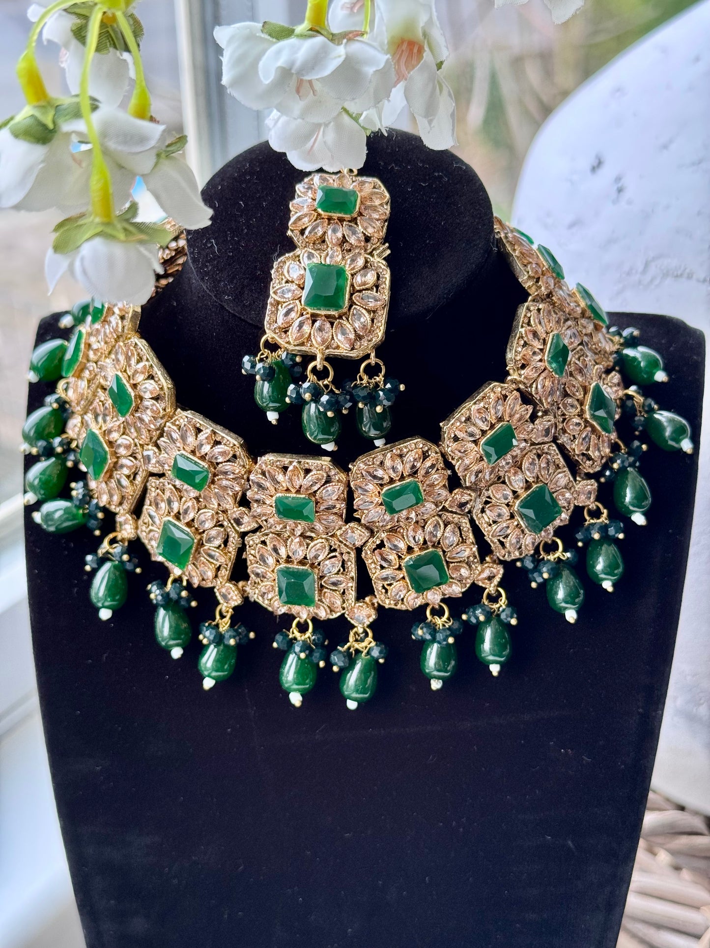 Emerald Green & Antique Gold Set