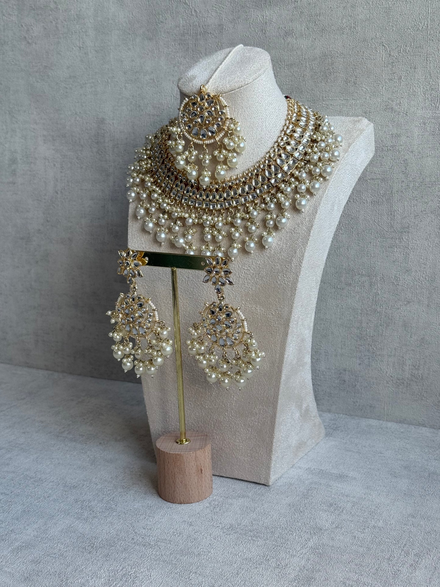Ayura Designs Fakhra Set with Necklace, Earrings & Tikka – Mirror-Cut Stones, Pearl Detailing & Gold Finish