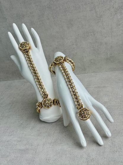 Ayura Designs Mirana Haathphool – Kundan Hand Harness with Pearl Detailing in Antique Gold Finish
