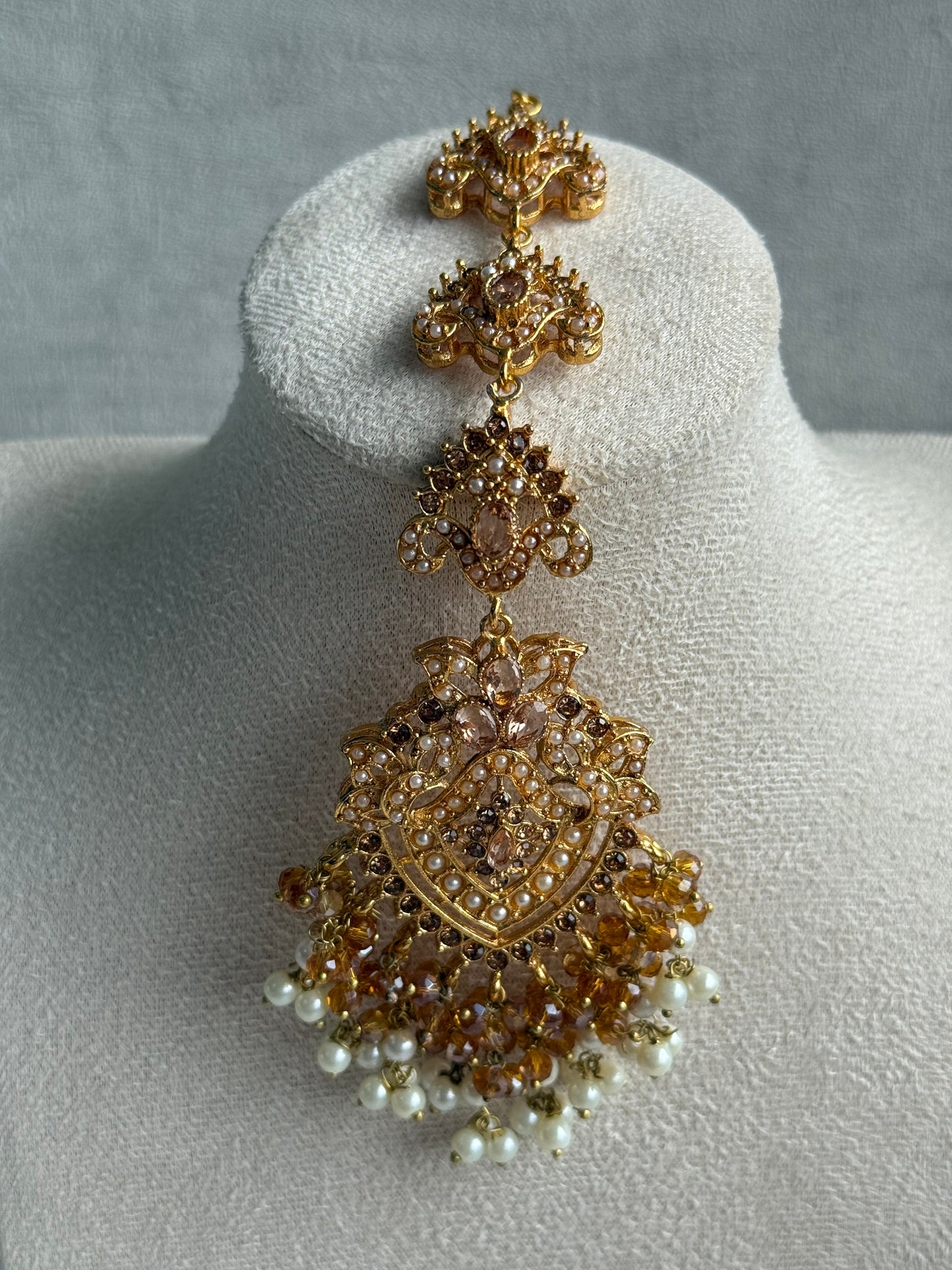 Ayura Designs Safia Tikka Set with Sahare Earrings – Champagne Gold Beads & Pearls