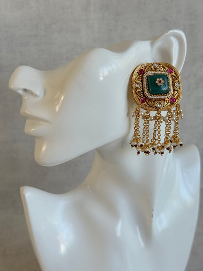 Ayura Designs Gunjal Earrings – Sage Green & Rani Pink Chain Drop Studs with Kundan & Bead Detailing